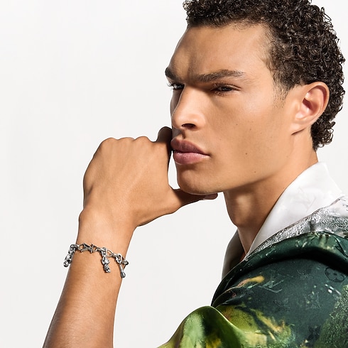 Headphone Charm S00 in Men's Fashion Jewelry All Fashion Jewelry collections by Louis Vuitton (Product zoom)