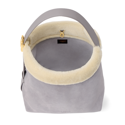 Hobo MM interior view