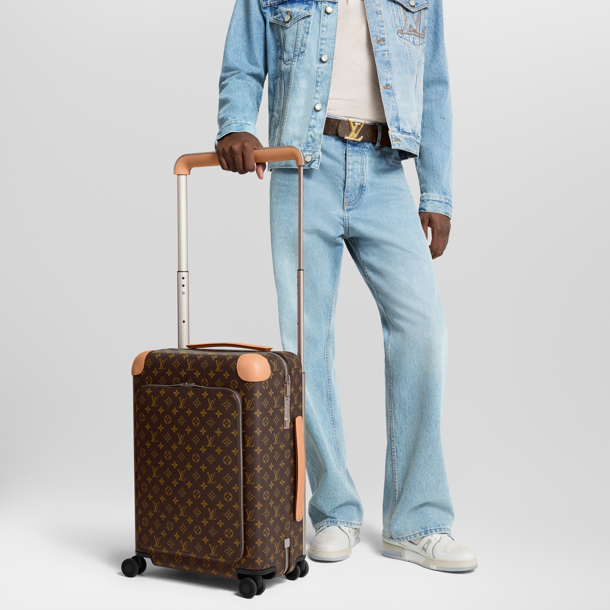 Horizon Business Monogram Canvas in Men
