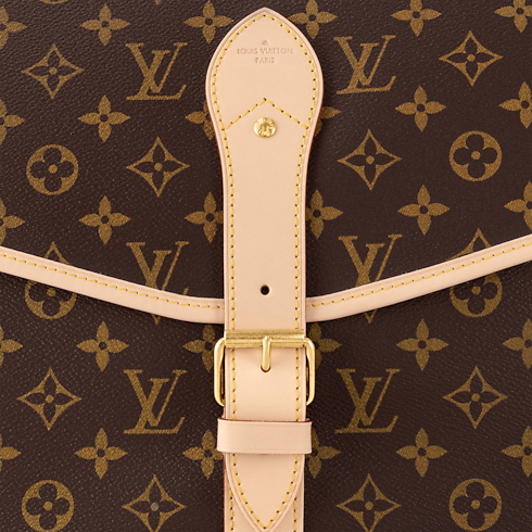 Hunting Bag Monogram Canvas in Bags and Small Leather Goods's Leather Goods Personalisation } collections by Louis Vuitton (Product zoom)
