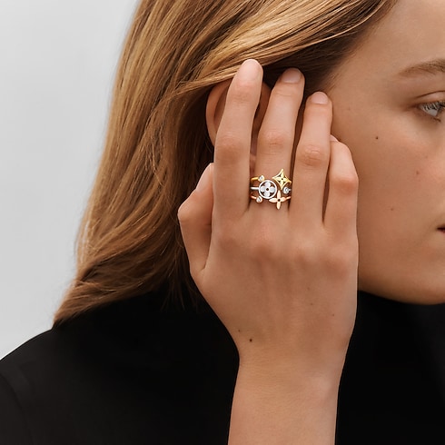 Idylle Blossom ring, 3 golds and diamonds in Jewellery's Categories All Fine Jewellery collections by Louis Vuitton (Product zoom)