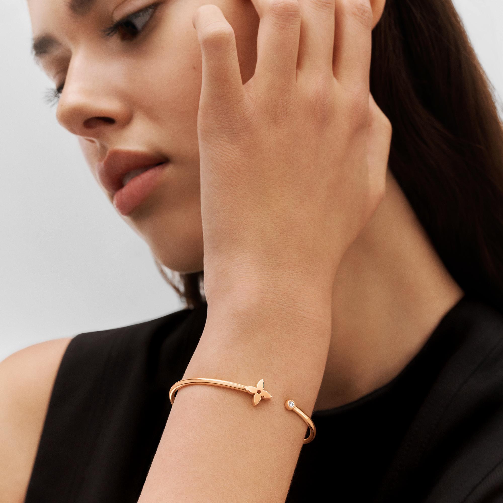 Idylle Blossom Twist Bracelet, Pink Gold  in Jewellery