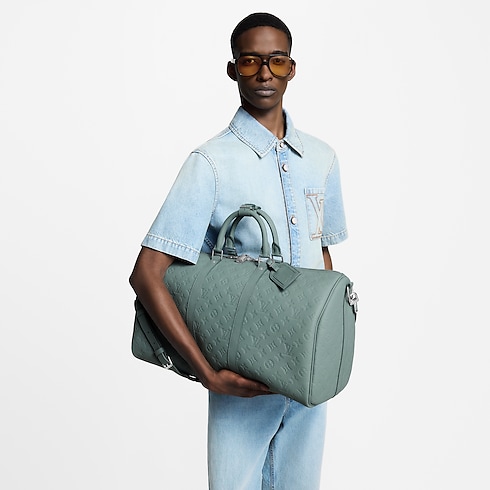 Keepall Bandoulière 50 Taurillon Monogram in Bags and Small Leather Goods's Men Bags Newness collections by Louis Vuitton (Product zoom)