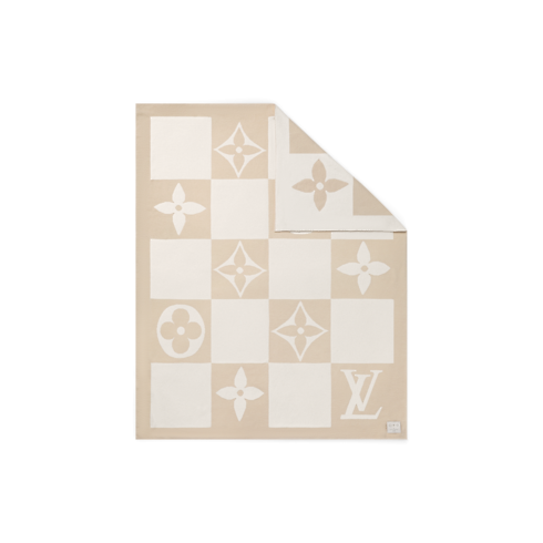 Knitted Blanket S00 in Gifts's Gifts for Babies } collections by Louis Vuitton (Product zoom)