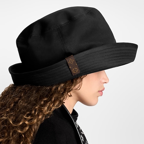 L’Oversized Bob S00 in Women's Accessories Hats & Caps collections by Louis Vuitton (Product zoom)