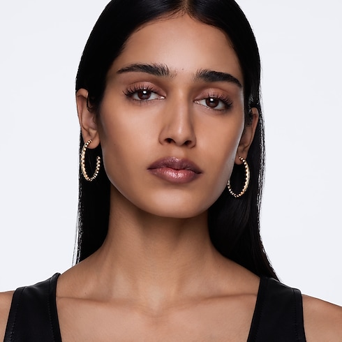 Le Damier de Louis Vuitton Large Hoops, Yellow Gold and Diamonds in Jewellery's Categories Earrings collections by Louis Vuitton (Product zoom)