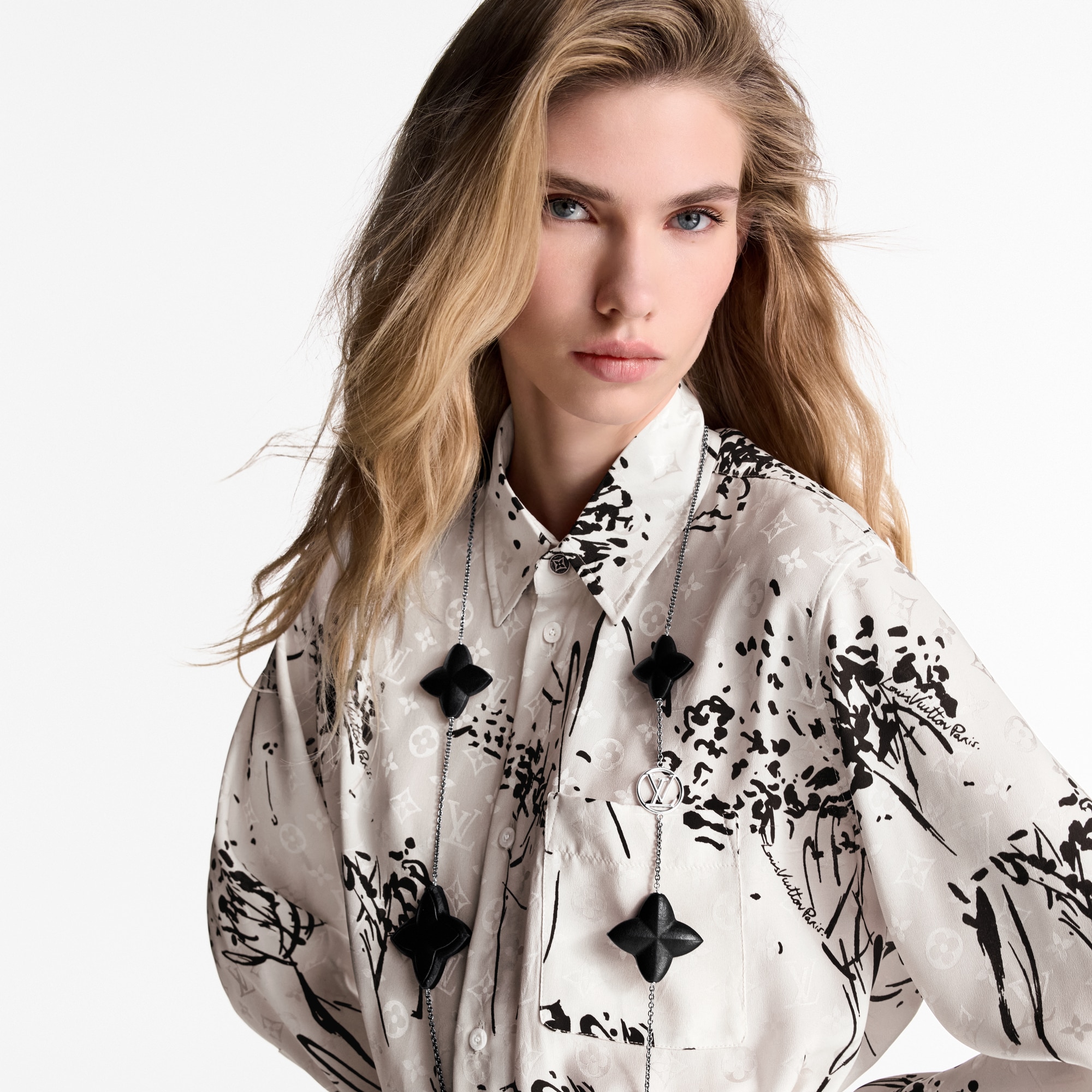Leather Flower Sautoir S00 in Women
