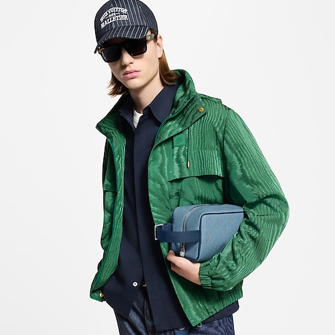 Locker Dopp Kit Monogram Heritage in Men's Travel Travel Accessories and Organisers collections by Louis Vuitton (Product zoom)