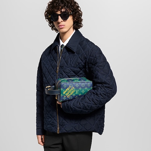 Locker Dopp Kit Monogram Heritage in Men's Travel Travel Accessories and Organisers collections by Louis Vuitton (Product zoom)