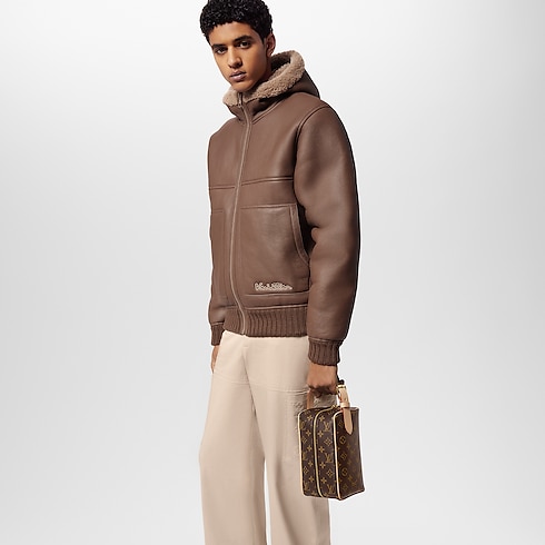 Locker Dopp Kit Monogram Canvas in Men's Travel Travel Accessories and Organisers collections by Louis Vuitton (Product zoom)