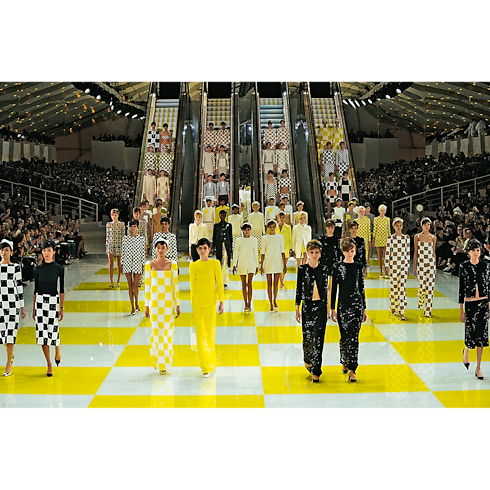 Louis Vuitton Catwalk in Trunks, Travel and Home's Library Hard Cover Books collections by Louis Vuitton (Product zoom)