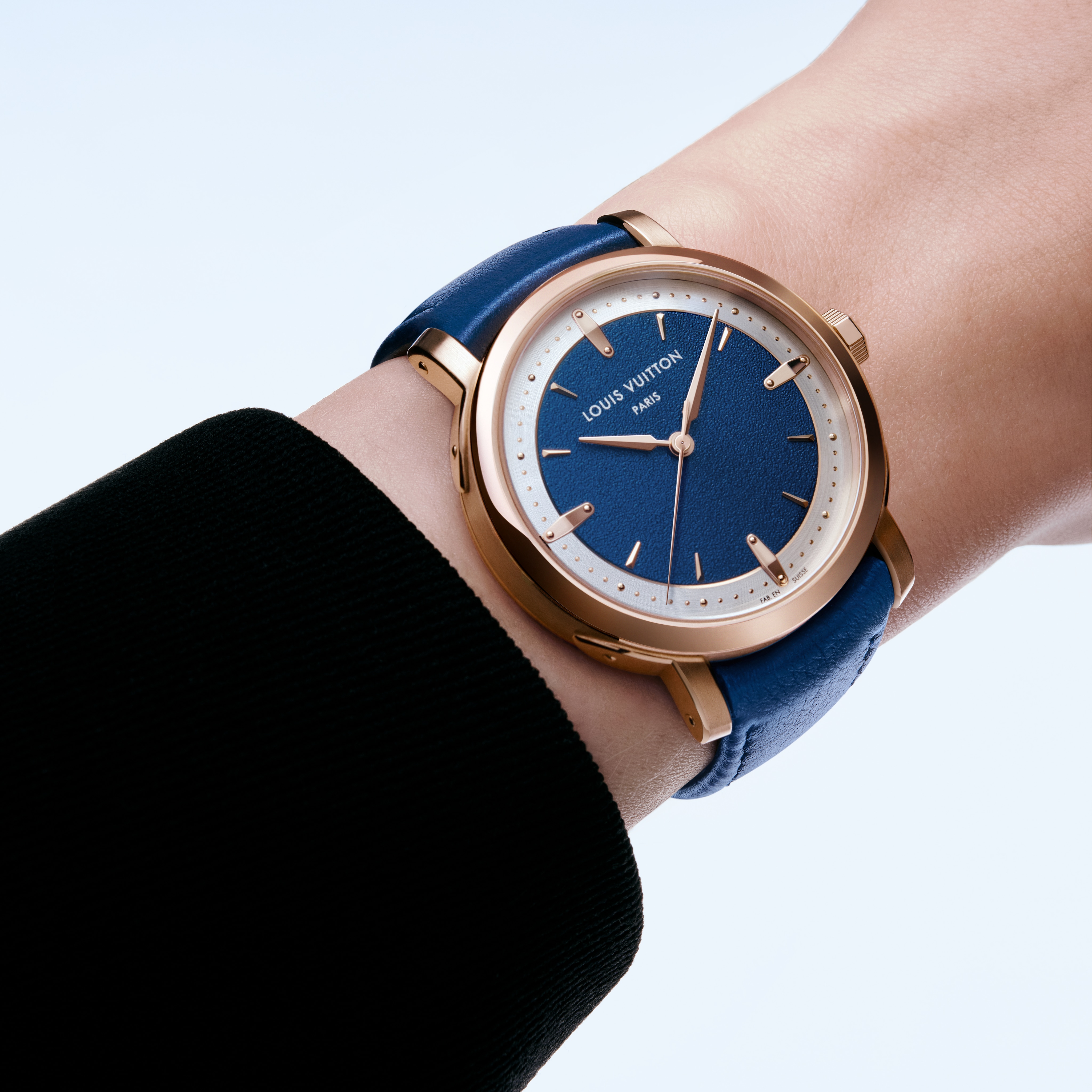Louis Vuitton Escale, Automatic, 39mm, Pink gold  in Watches