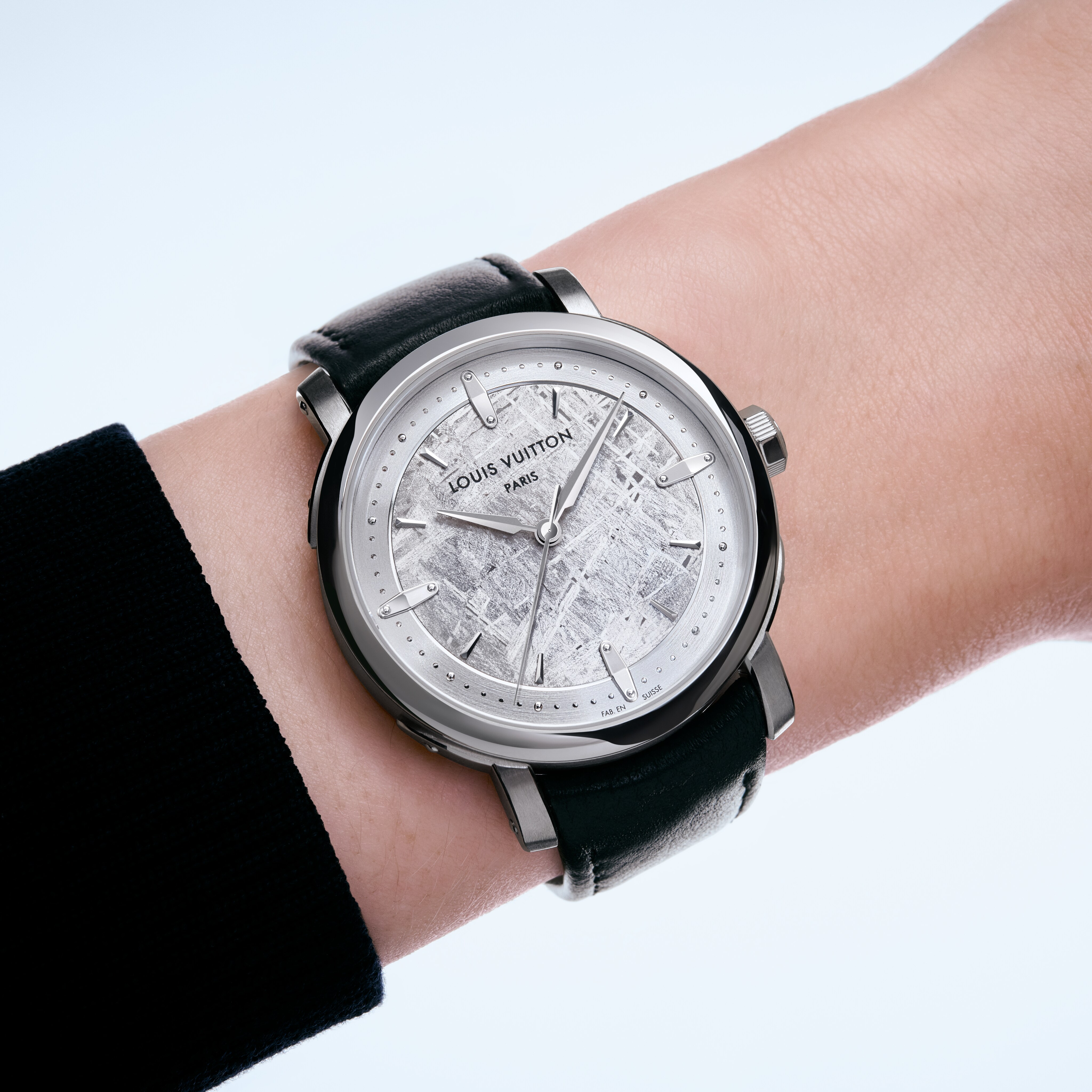 Louis Vuitton Escale, Automatic, 39mm, Platinum  in Watches