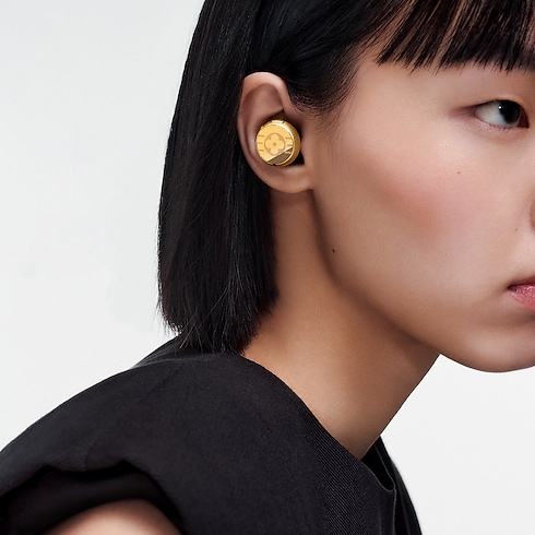 Louis Vuitton Horizon Light Up Earphones - Golden in Trunks, Travel and Home's High-Tech Objects and Accessories Audio, Connected Watches and Accessories collections by Louis Vuitton (Product zoom)