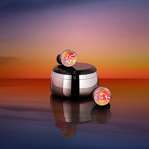 Louis Vuitton Horizon Light Up Earphones - Red-to-Orange Gradient in Trunks, Travel and Home's High-Tech Objects and Accessories Audio, Connected Watches and Accessories collections by Louis Vuitton (Product zoom)