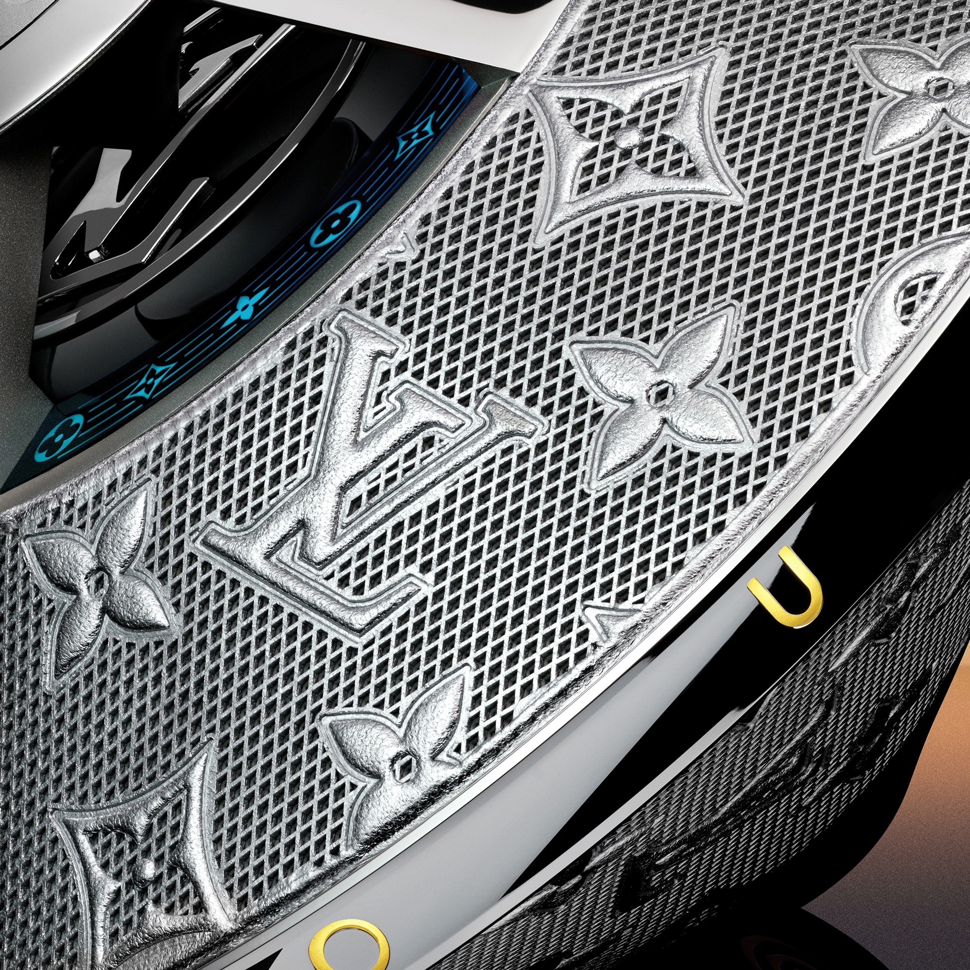 Louis Vuitton Horizon Light Up Speaker Silver  in Trunks, Travel and Home