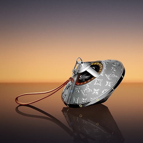 Louis Vuitton Horizon Light Up Speaker Silver in Trunks, Travel and Home's High-Tech Objects and Accessories Audio, Connected Watches and Accessories collections by Louis Vuitton (Product zoom)