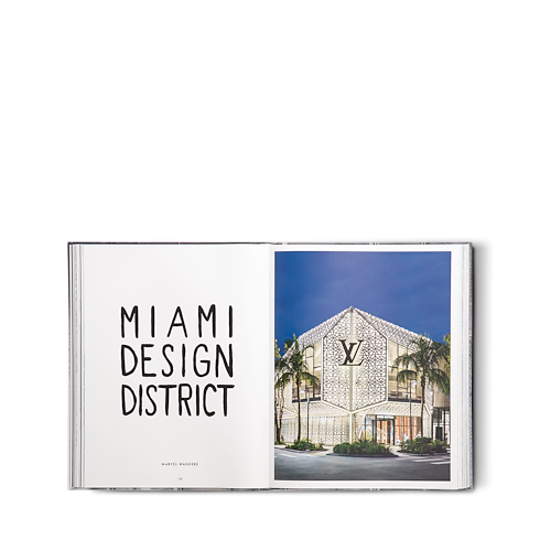 Louis Vuitton Skin: Architecture of Luxury Singapore in Trunks, Travel and Home's Library Hard Cover Books collections by Louis Vuitton (Product zoom)