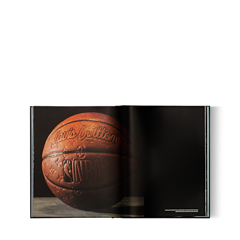 Louis Vuitton Trophies in Trunks, Travel and Home's Library Hard Cover Books collections by Louis Vuitton (Product zoom)