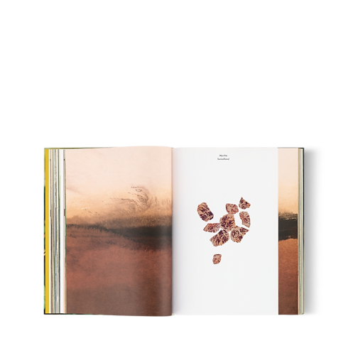 Louis Vuitton: A Perfume Atlas, French Version in Trunks, Travel and Home's Library Hard Cover Books collections by Louis Vuitton (Product zoom)