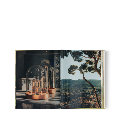 Louis Vuitton: A Perfume Atlas, French Version in Trunks, Travel and Home's Library Hard Cover Books collections by Louis Vuitton (Product zoom)