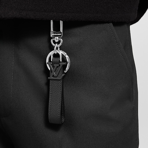 LV Aerogram Key Holder and Bag Charm S00 in Men's Accessories Key Holders and Bag Charms collections by Louis Vuitton (Product zoom)