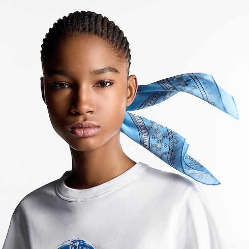 LV Bandana Square 55 S00 in Women's Accessories Silk Squares and Bandeaux collections by Louis Vuitton (Product zoom)