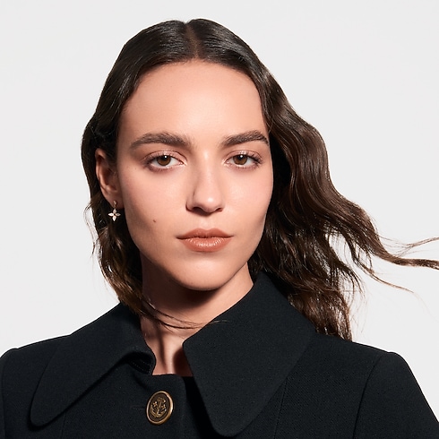 LV Baume - Lip Balm Refill in Perfumes and Beauty 's Lips } collections by Louis Vuitton (Product zoom)