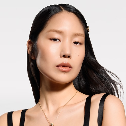 LV Baume - Lip Balm Refill in Perfumes and Beauty 's Lips } collections by Louis Vuitton (Product zoom)