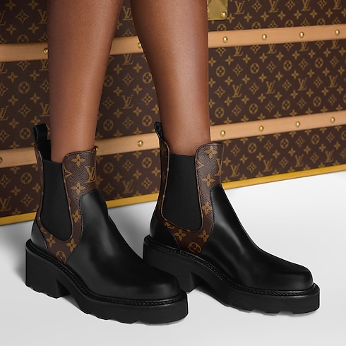 LV Beaubourg Chelsea Ankle Boot in Women's Shoes Boots and Ankle Boots collections by Louis Vuitton (Product zoom)