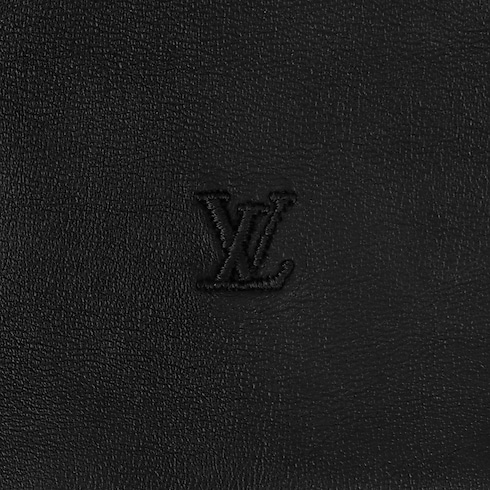LV Blason Gloves S00 in Men's Accessories Hats, Beanies and Gloves collections by Louis Vuitton (Product zoom)