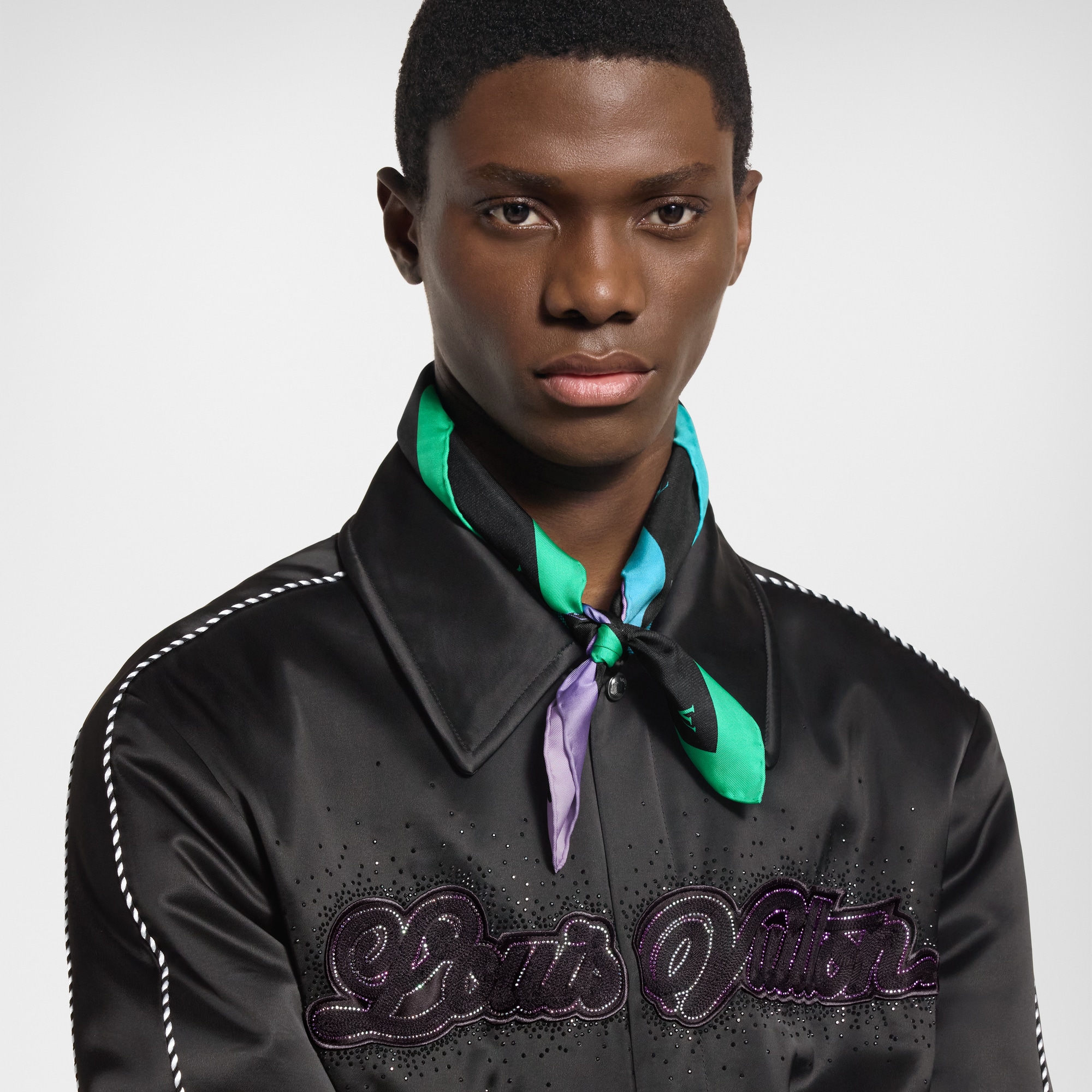LV Blason Shading Bandana S00 in Men