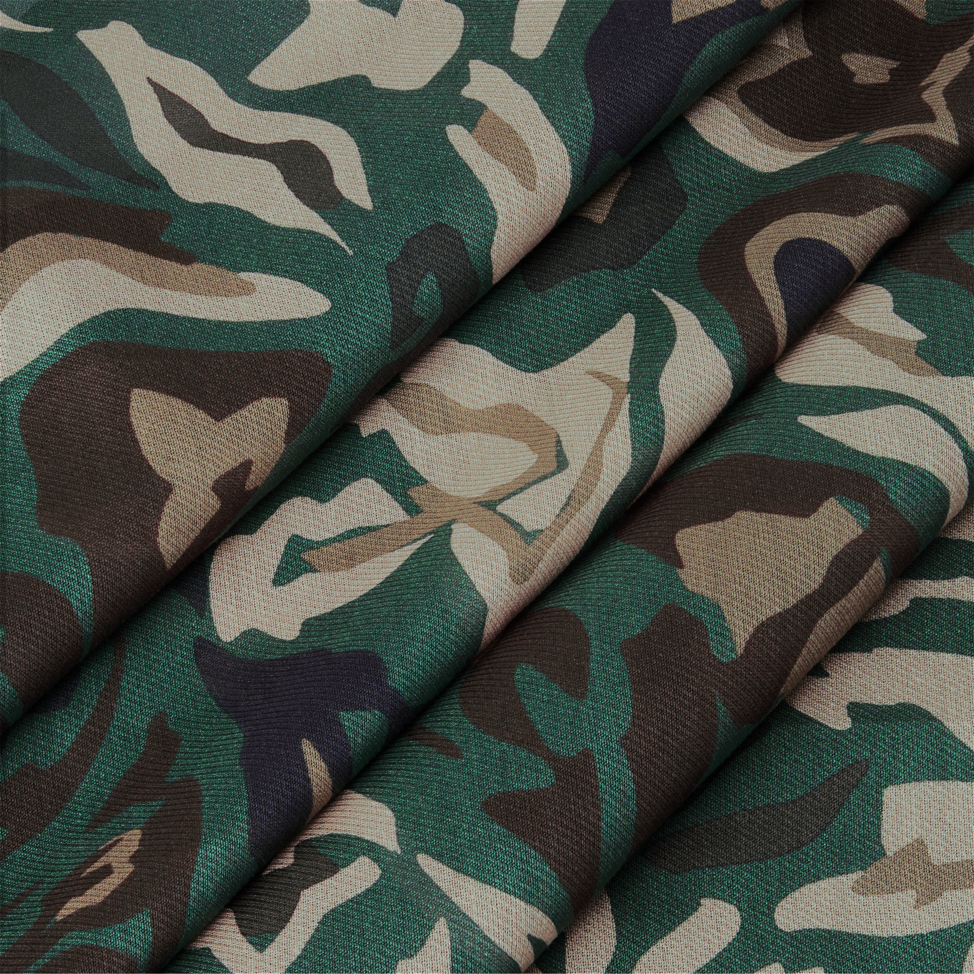 LV Camo Stole S00 in Men