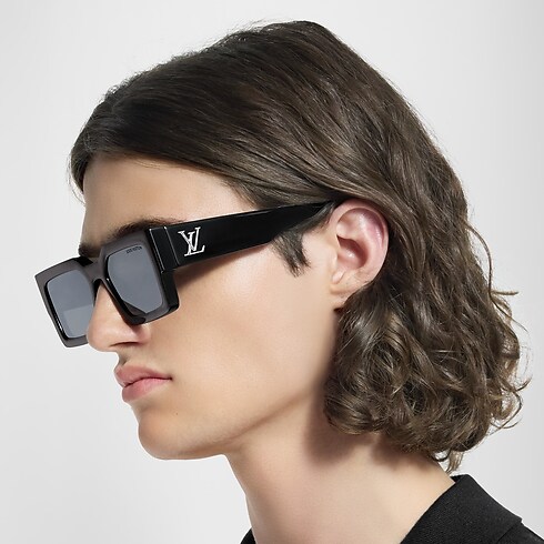LV Clash Square Sunglasses S00 in Men's Accessories Sunglasses collections by Louis Vuitton (Product zoom)