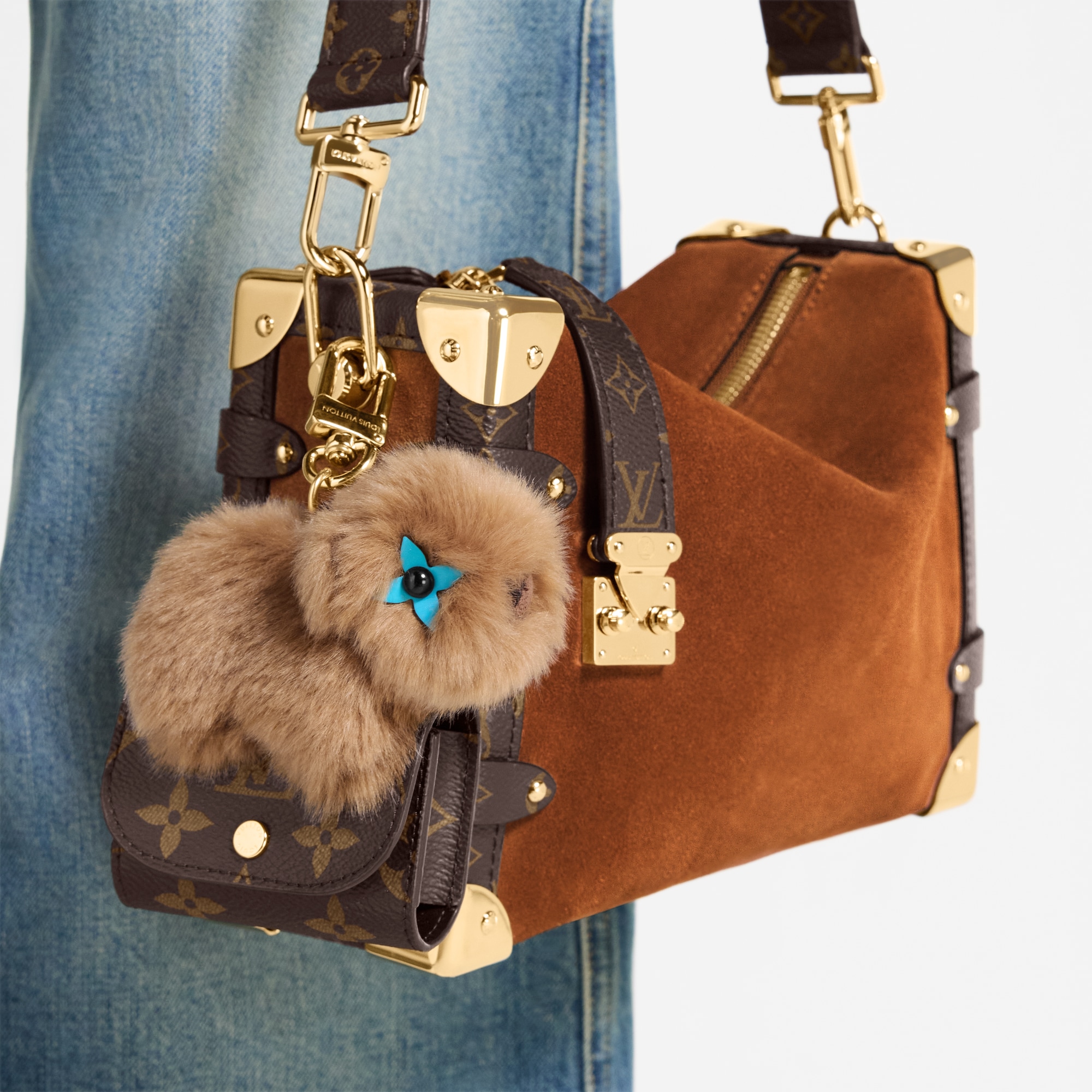 LV Cute Capybara S00 in Women