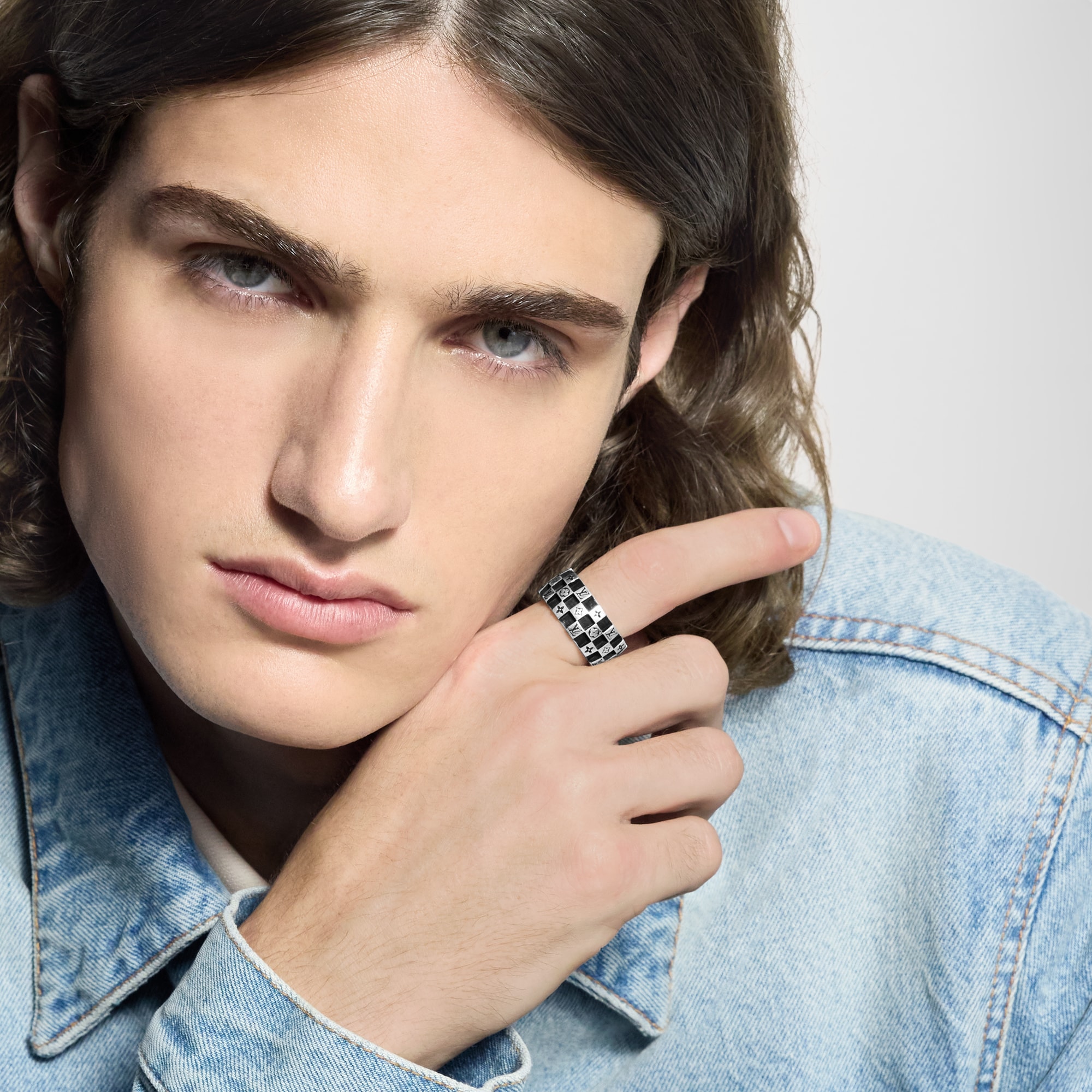 LV Damier Ring S00 in Men