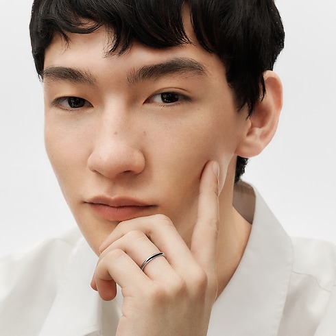 LV Diamonds 2.5mm Wedding Band, Platinum in Jewellery's Categories Wedding Bands collections by Louis Vuitton (Product zoom)