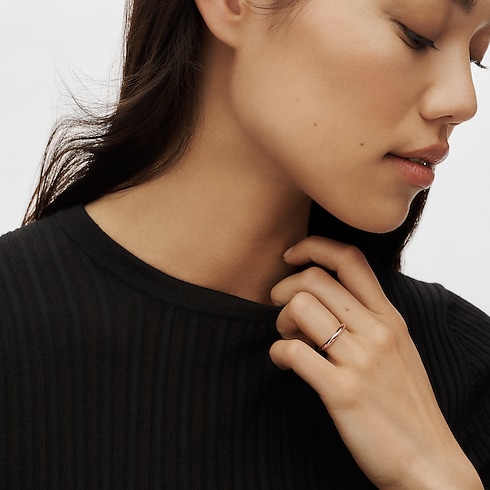 LV Diamonds 3mm Wedding Band, Pink Gold in Jewellery's Categories Wedding Bands collections by Louis Vuitton (Product zoom)