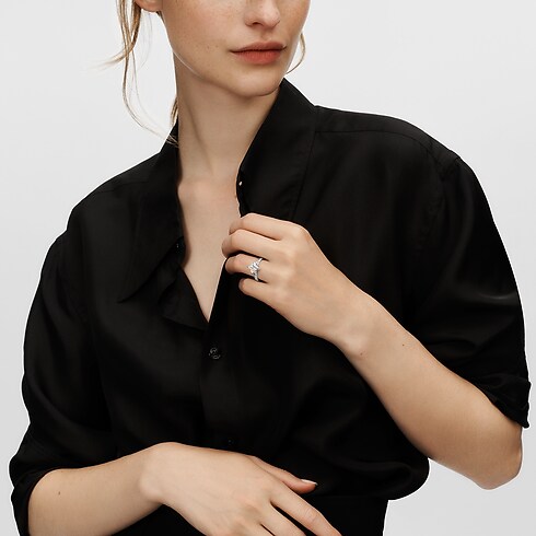 LV Diamonds Pavé Solitaire, LV Monogram Star Cut in Jewellery's Collections LV Diamonds collections by Louis Vuitton (Product zoom)