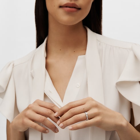 LV Diamonds Solitaire, LV Monogram Star cut in Jewellery's Collections LV Diamonds collections by Louis Vuitton (Product zoom)