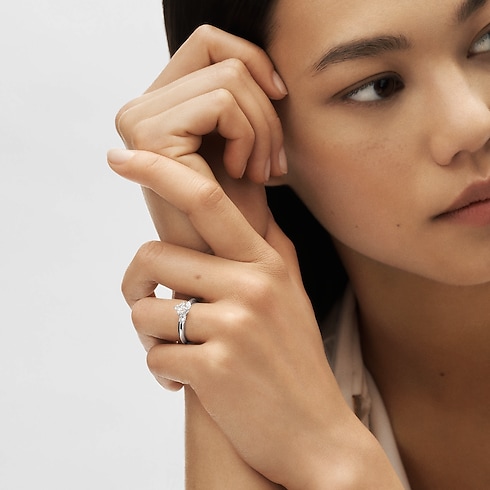 LV Diamonds Solitaire, LV Monogram Star cut in Jewellery's Collections LV Diamonds collections by Louis Vuitton (Product zoom)