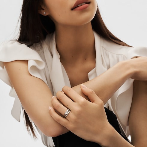 LV Diamonds Solitaire, LV Monogram Star cut in Jewellery's Collections LV Diamonds collections by Louis Vuitton (Product zoom)