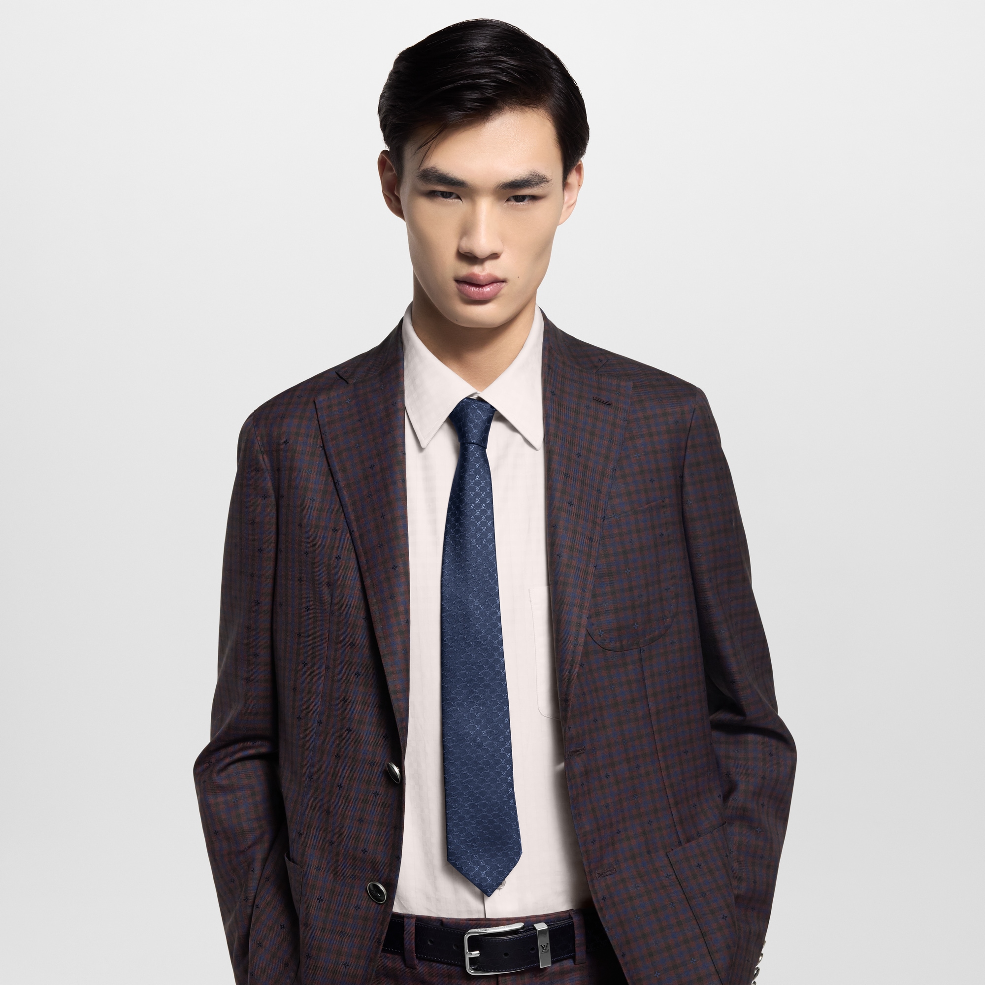 LV Fishnet Tie S00 in Men