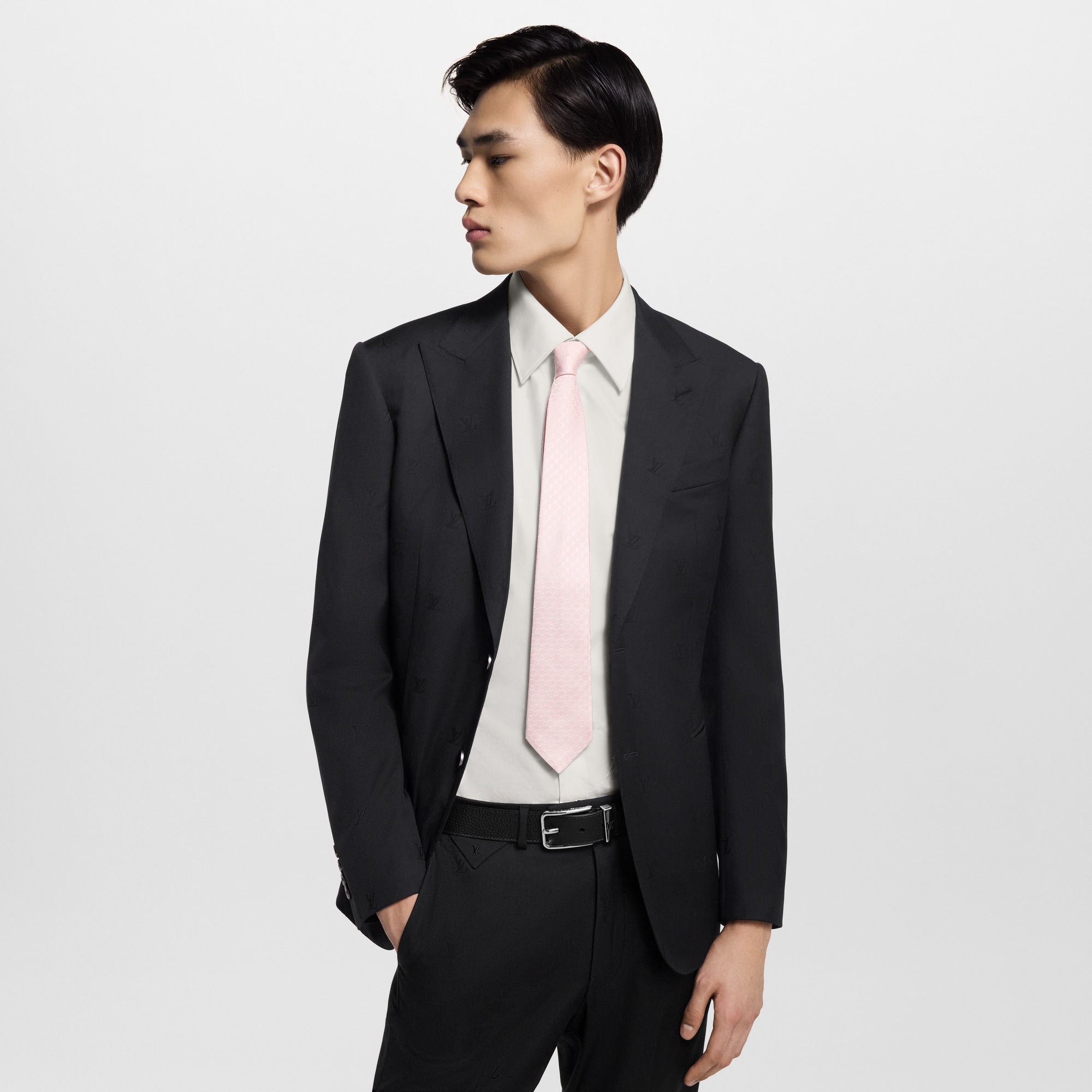 LV Fishnet Tie S00 in Men