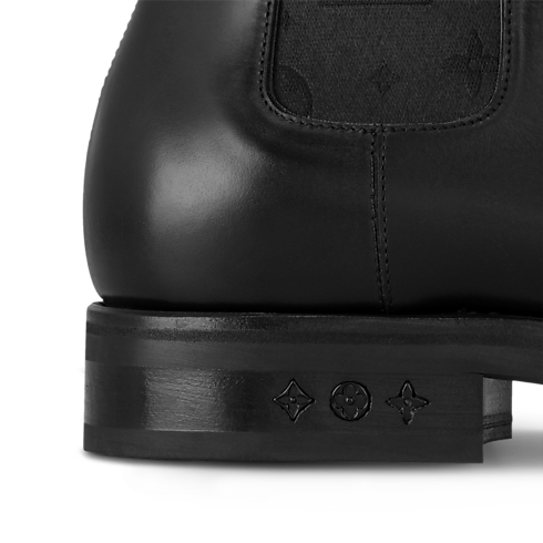 LV Flex Chelsea Boot in Men's Shoes Boots collections by Louis Vuitton (Product zoom)