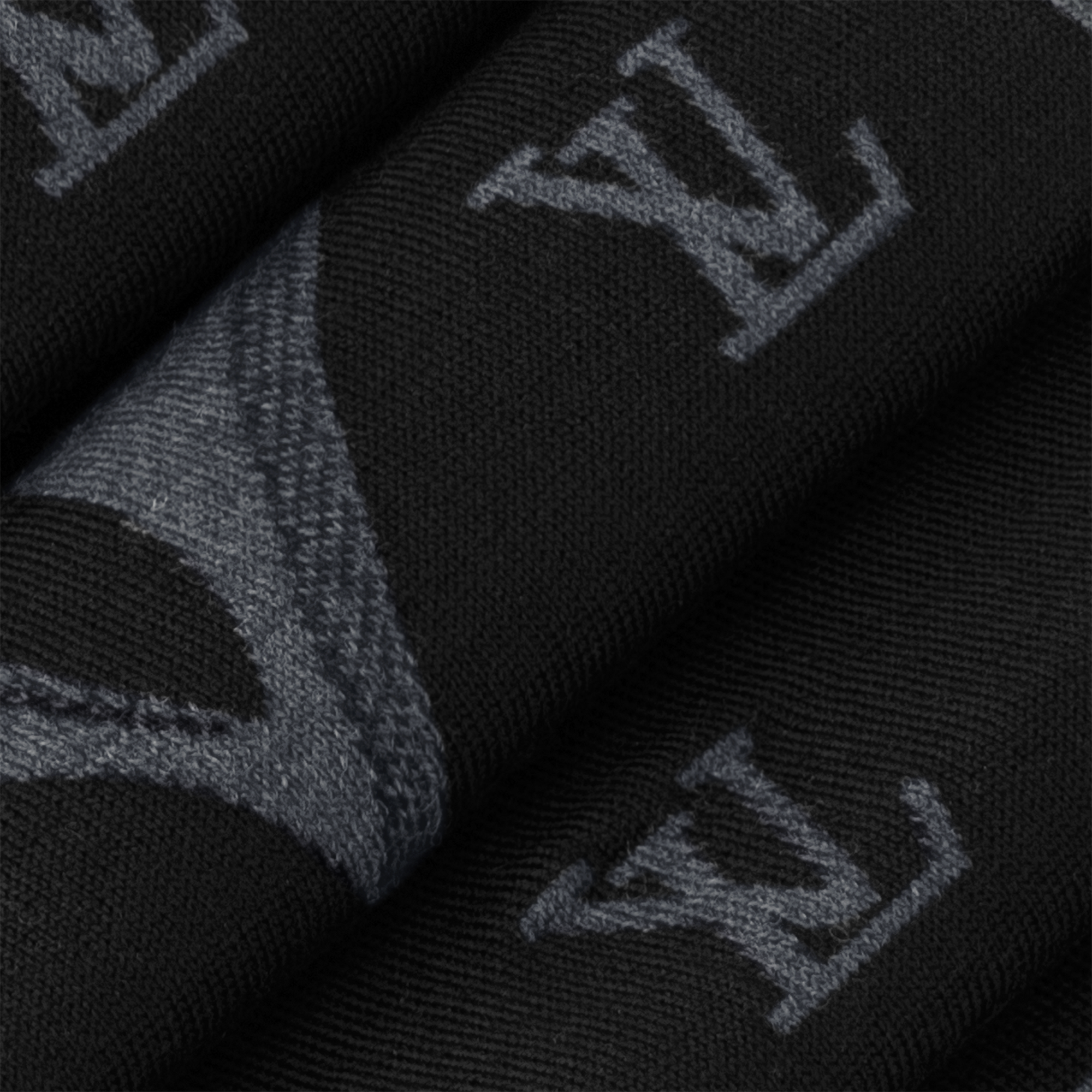 LV Galaxy Scarf S00 in Men
