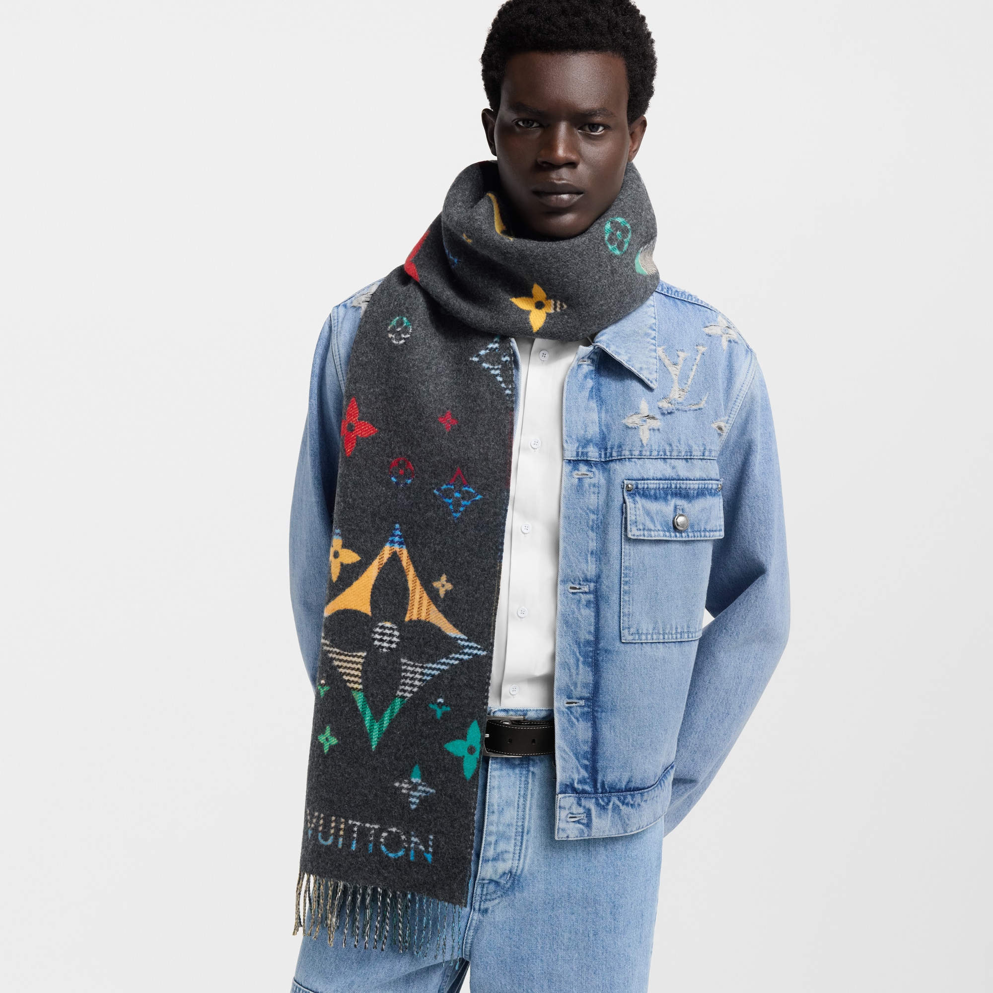 LV Galaxy Tartan Scarf S00 in Men