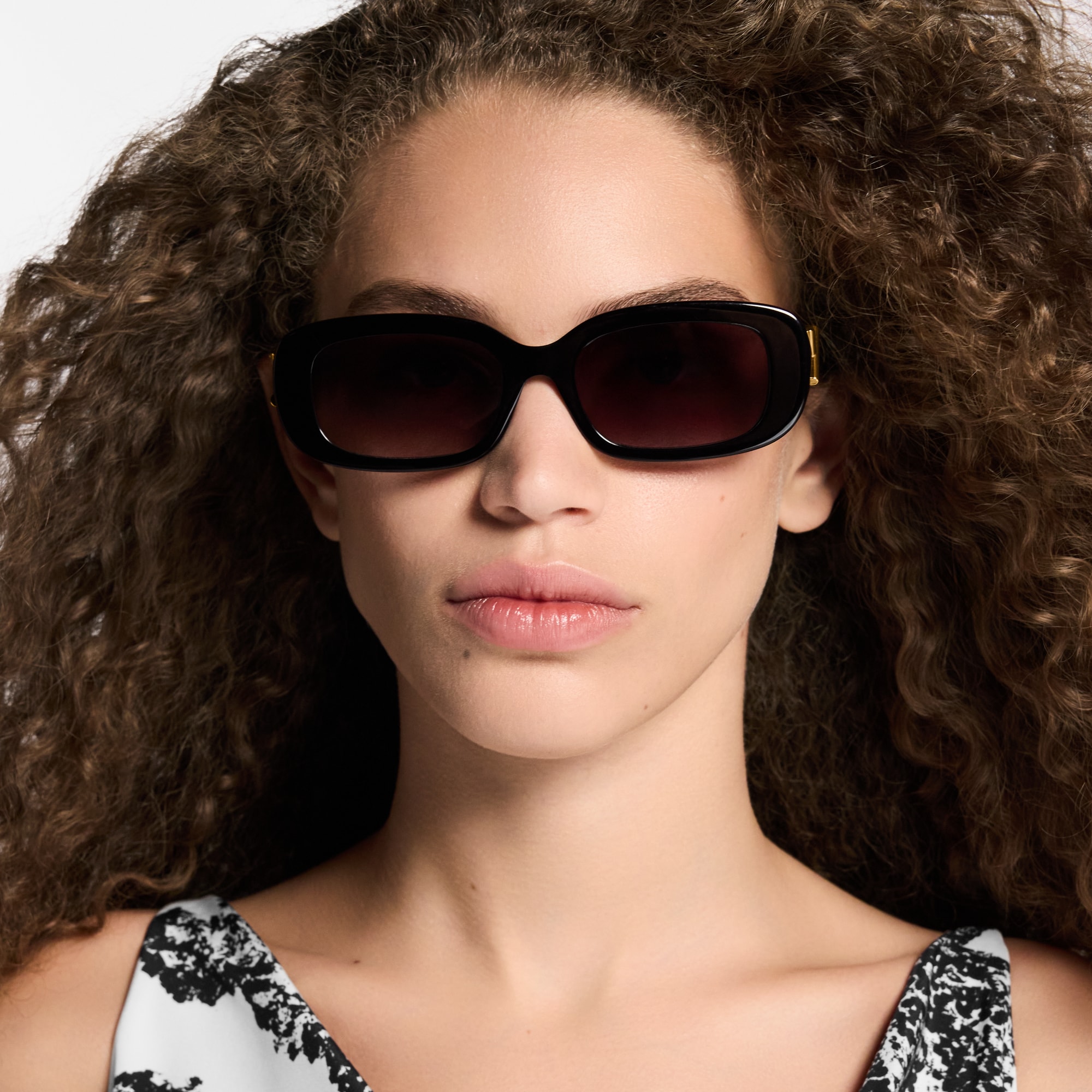 LV Go-14 Oval Sunglasses S00 in Women
