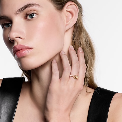 LV Iconic Ring S00 in Women's Fashion Jewellery Rings collections by Louis Vuitton (Product zoom)