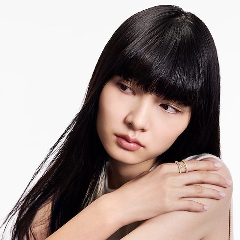 LV Iconic Ring S00 in Women's Fashion Jewellery All Fashion Jewellery collections by Louis Vuitton (Product zoom)